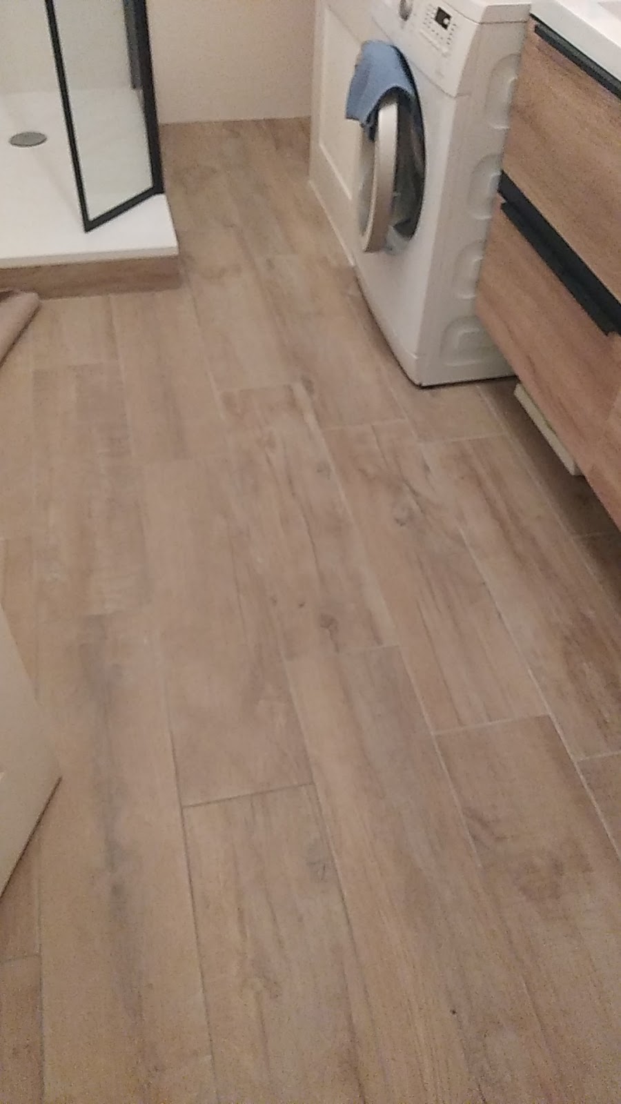 Carrelage imitation bois salle de bain — Arnaud Keim